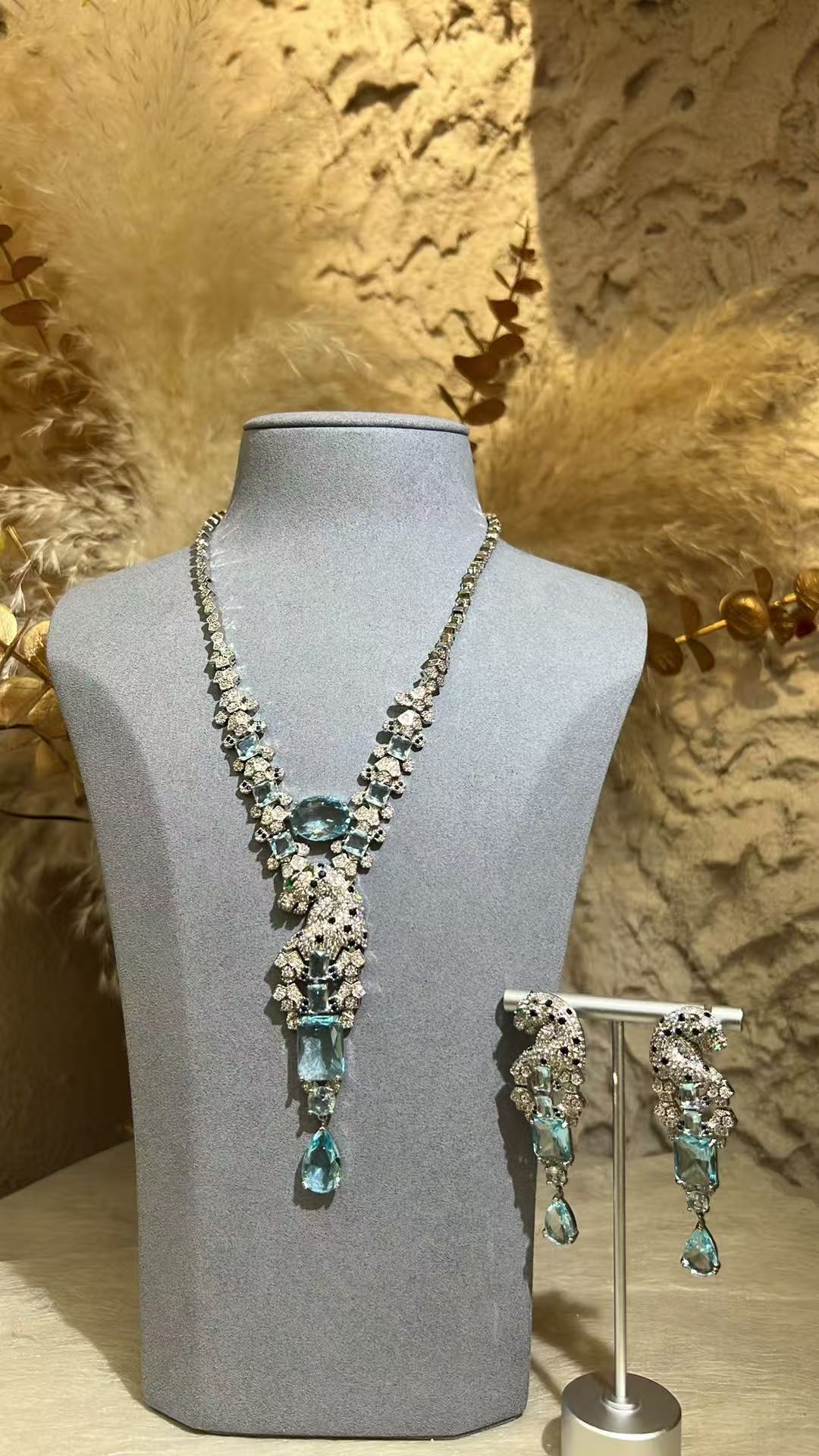 #N00277 Silver Tone Panther Simulated Aquamarine Jewelry Set, Leopard Cubic Zirconia Long Drop Pendant Necklace & Dangle Earrings, Luxury Statement Formal Banquet Jewelry for Women