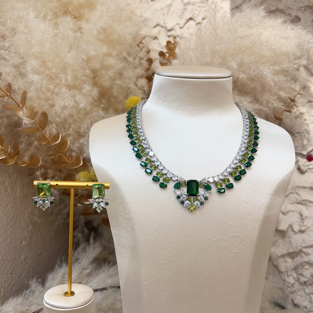 #N00822 Emerald Cut Simulated Emerald Jewelry Set, Gradient Oval Green Cubic Zirconia Statement Necklace & Stud Earrings, Luxury Bridal Wedding Banquet Jewelry for Women