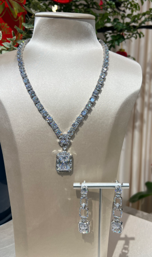 #N00596 Radiant Cut Clear Cubic Zirconia Jewelry Set, V-Shape Tennis Chain Statement Necklace & Long Drop Earrings, Luxury Bridal Wedding Banquet Jewelry for Women